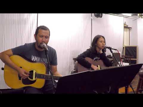 Johnoy Danao and Clara Benin sings  "THE RIGHT TIME"
