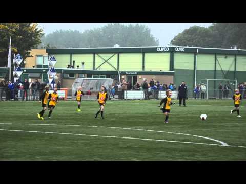 Oliveo F1 - TOGB F3 bekerwedstrijd voebal in Pijnacker