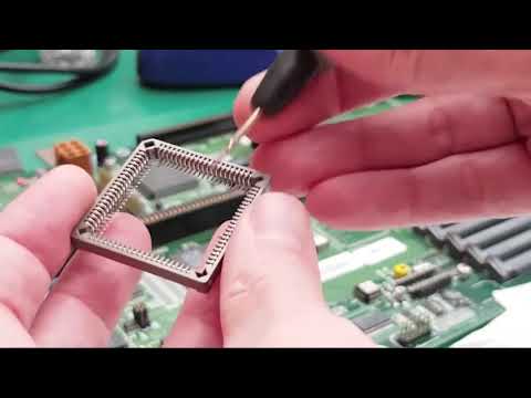 Commodore Amiga A4000 Fitting a PLCC Socket (Super Buster)