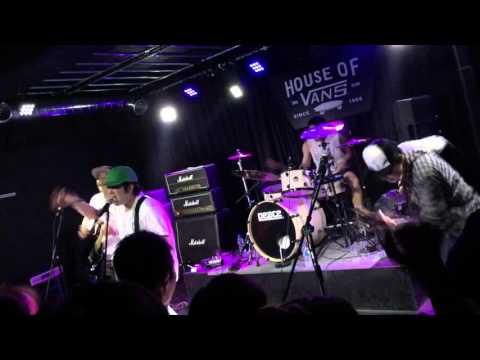 BETTYASS - 150905 HOUSE OF VANS ‘MUSICIANS WANTED'-2