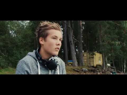 Jonihey - Mun tapa hengittää (feat. Eldis) Musiikkivideo