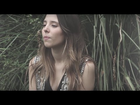Cruz de Olvido-Majo Aguilar