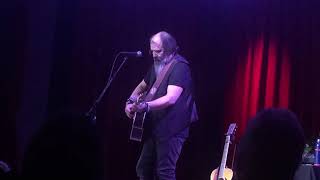 Steve Earle, Rap on being a Romantic and at 3:30 "The Girl on the Mountain" (Nashville, 10 Feb 2018)