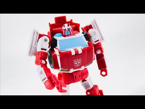 Transformers Age of the Primes Deluxe Class RATCHET (Animated Universe) Video Review