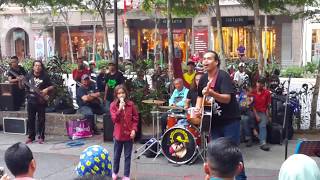 Download lagu Adik Nurul Iman hiburkan kita...Berpisah Jua.Sentuhan Buskers. mp3