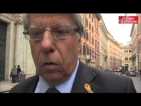 Riforma Senato, da Giovanardi al M5S tutti i no a Renzi. "Attaccati a poltrona? Ridicolo"