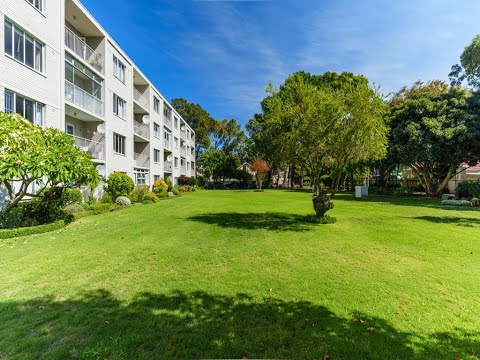 2 Bedroom Apartment / Flat For Sale in Kenilworth, Cape Town