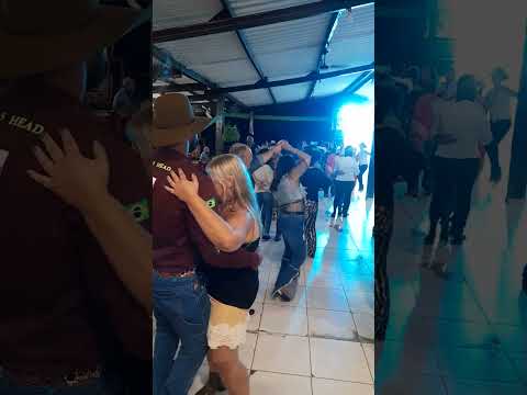 Bailão Pesqueiro e Restaurante Tucuruvi - Estrada Adamantina-SP/Florida Paulista-SP Nov2025 #bailão