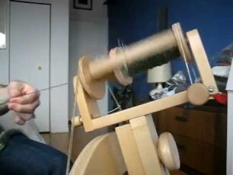 Lendrum DT spinning wheel in action
