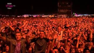 Arctic Monkeys - Snap Out Of It Live Reading &amp; Leeds Festival 2014 HD