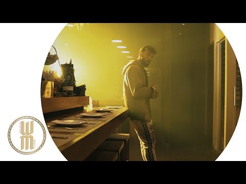 Juguemos (Official Video) - Zuey