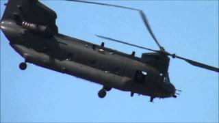 preview picture of video 'RAF Chinook @ RAF Coningsby Families Day 24/07/14'
