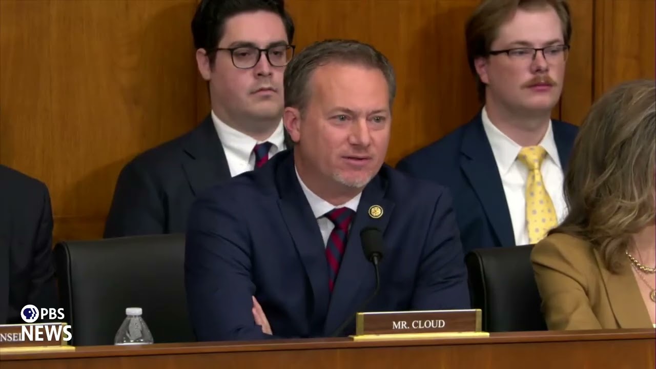 Video: Rep. Cloud questions National Museum of American History director on exhibit focus in oversight hearing