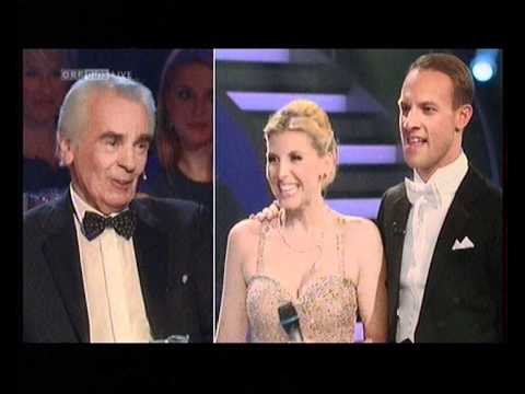 *Cathy Zimmermann und Christoph Santner mit einem Slowfox * DANCING STARS 2011