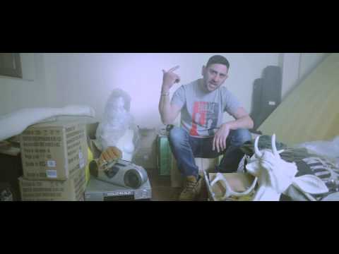 CIUNNO BOYZ ft CLAVER GOLD  - Guardarsi Intorno (prod. Apoc)