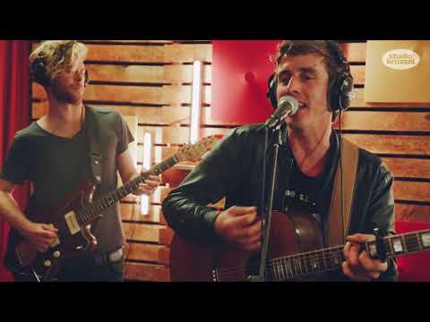 Absynthe Minded - Thinking of a place (live)