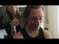 Jeremy Allen White Gets Ready for the Golden Globes Vogue thumbnail 2