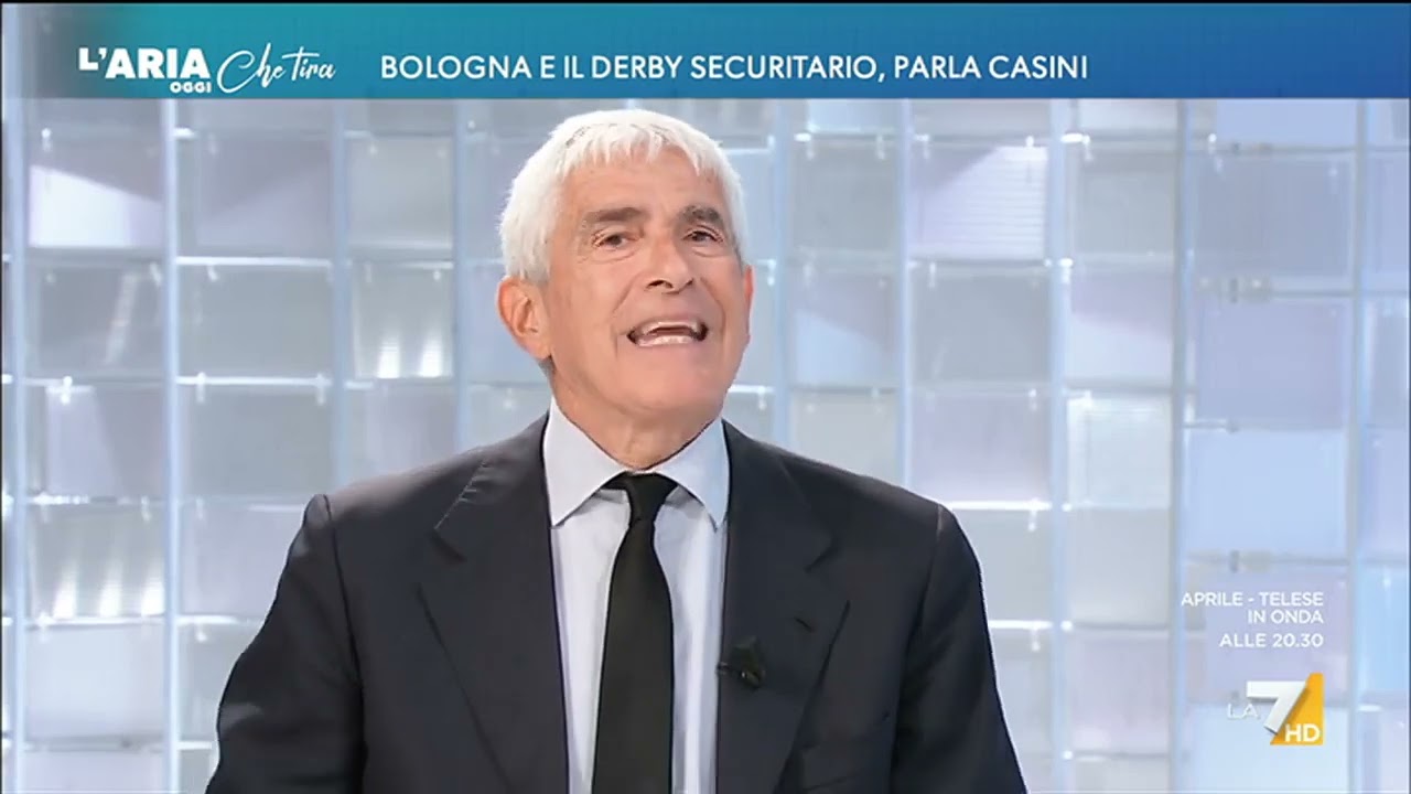Fakir, Pier Ferdinando Casini: "Inquadrate quel ragazzo col volto coperto, è rappresentativo ...
