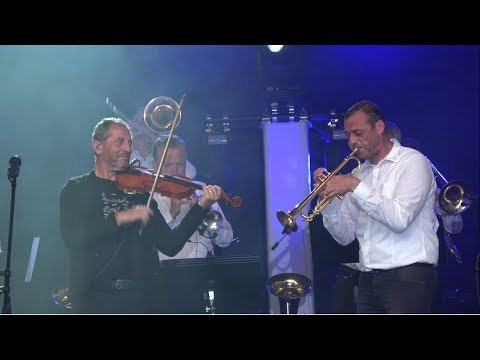Čechomor & Vlado Kumpan - Chvála bohu