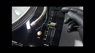 Video thumbnail for 24K gold goodness! - Technics SL-1200LTD turntables by Just Technics