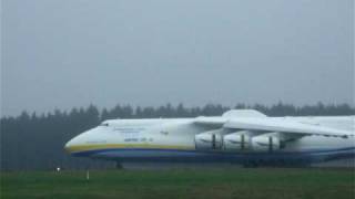 preview picture of video 'Antonov An-225 landing @ Frankfurt Hahn to lift 186 tons !'