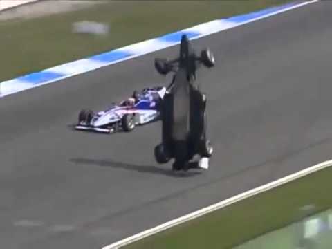 Hockenheim Accident 2005 F3 Euro - Lucas di Grassi