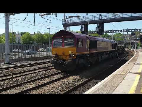 66171+60092 pass Newport (South Wales) - 15/06/21