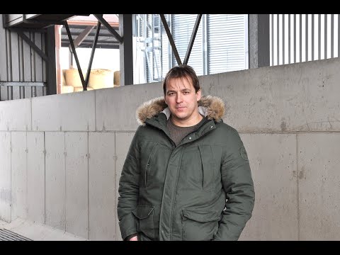 Reportáž o posklizňové lince PAWLICA v ZD Unčovice.