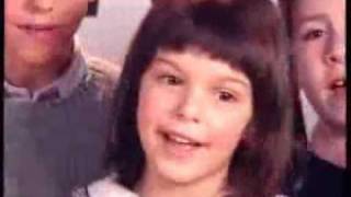 I bambini cantano le nuove sigle dei cartoni animati di Cristina D'Avena...