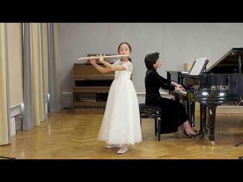 И.С. Бах - Ш. Гуно "Аве Мария" Исп. Евгения Шубина (флейта) Ольга Бер (фортепиано)