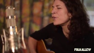 Folk Alley Sessions at 30A: Jeffrey Foucault and Kris Delmhorst - "If This Ain't Heaven"