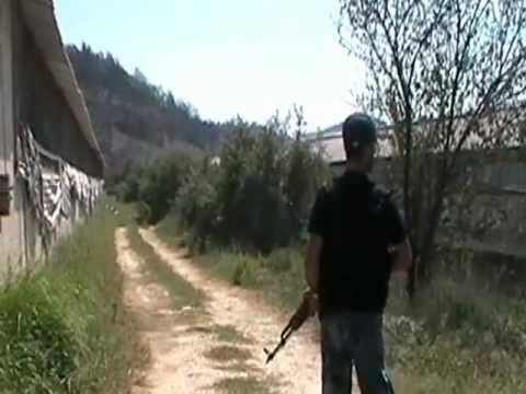 تقدم مقاتلي لواء جبال التركمان لاقتحام مقرات قوات النظام في برج القصب في ريف اللاذقية