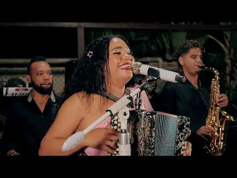 Raquel Arias - El Paso Del Molenillo (La Canela En Vivo)