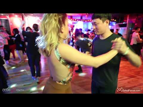 Judith & Korean Salseros Bachata - Korke & Judith Sensual Bachata Workshop in Bonita