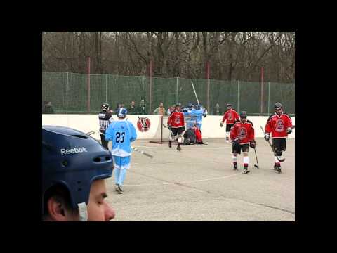 LG AZhokej Bratislava - HBK Nitrianski rytieri Nitra 4:2 (2:0,1:2,1:0)