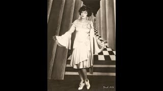 Blondie - Living in the Real World