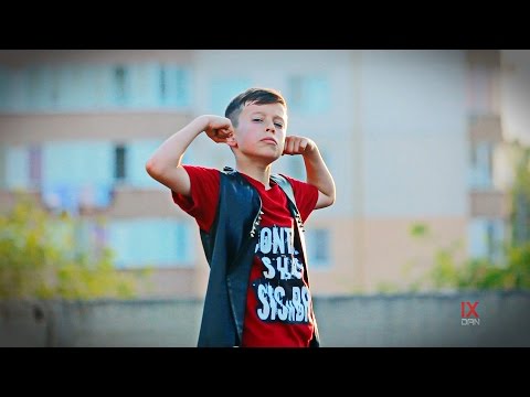 Sis n Bro, Control Shot - Sister Dee Group