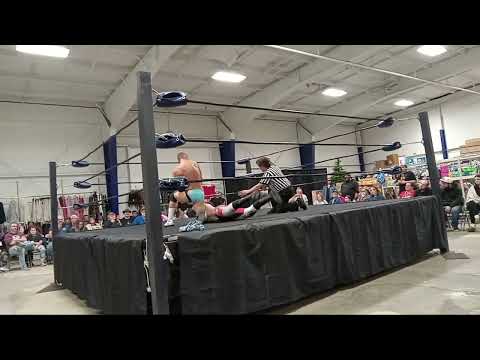 Mac Daniels vs Champ Matthews Limitless wrestling Let's wrestle championship New Champ?