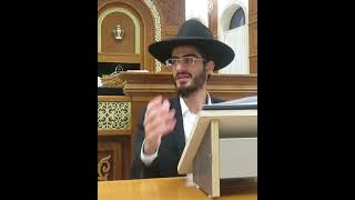 שריפת פחים בהפגנות אם עובר גם משום בישול בשר וחלב - הרב ינון עובדיה ברכה (הרב ינון עובדיה ברכה) - התמונה מוצגת ישירות מתוך אתר האינטרנט יוטיוב. זכויות היוצרים בתמונה שייכות ליוצרה. קישור קרדיט למקור התוכן נמצא בתוך דף הסרטון