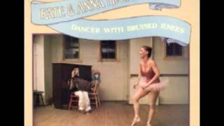 Kate and Anna McGarrigle - Southern Boys