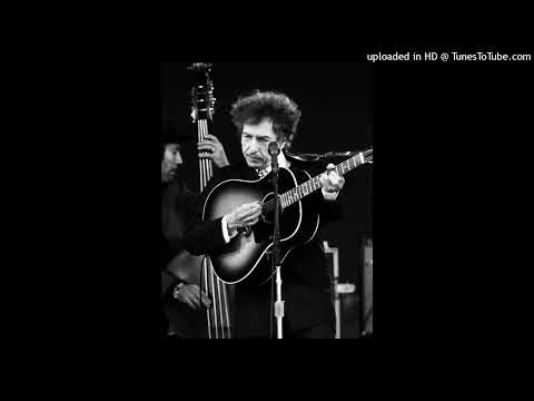 Bob Dylan live , A Hard Rain's A-Gonna Fall, Portsmouth 2000
