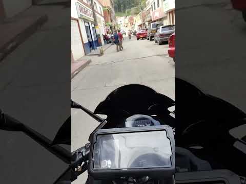 Esto sucede en este pueblito Gachetá Cundinamarca... #dronerider #bikers