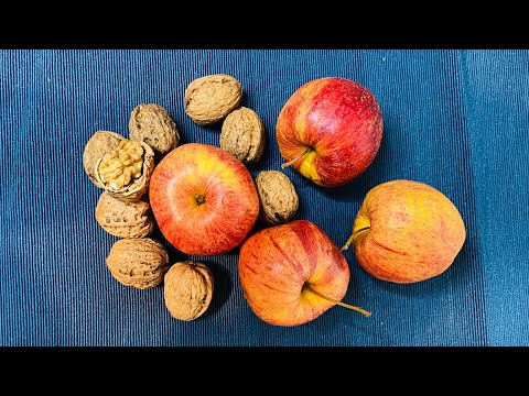 Video thumbnail: Pite Shtëpie me Mollë të Pjekura në Furrë