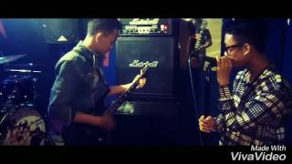 Download lagu Safa Band - Pengorbanan Cinta(Clip Video) mp3 Download lagu Safa Band - Pengorbanan Cinta(Clip Video) mp3