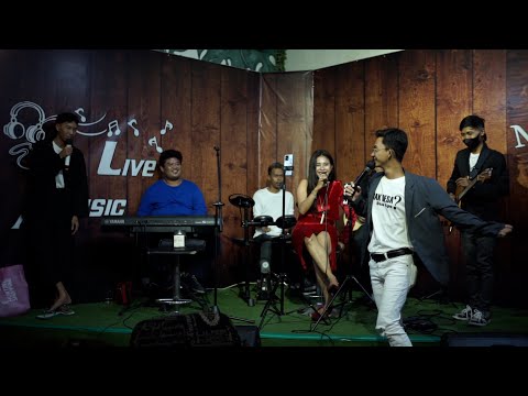 Mocca Cafe Live Musik bareng INTENTIONALLY BAND