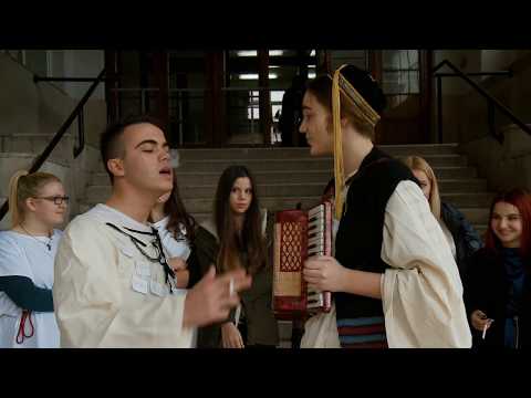 4. B (Skeč) I. gimnazija Split 2013./2014.