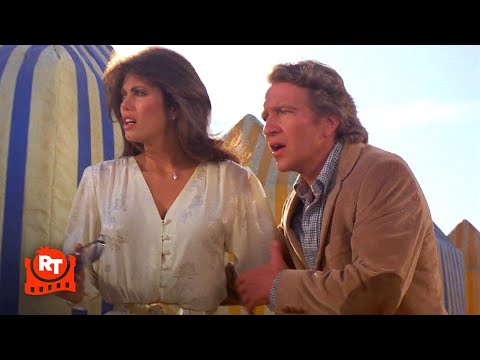 Body Double (1984) - Purse Thief Chase Scene | Movieclips