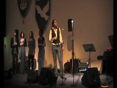David Goncalves sings Gospel