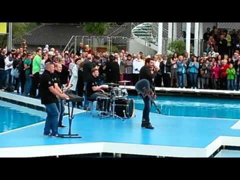 Oliver Lukas & Caroline Beil im ZDF Fernsehgarten am  06.09.2015