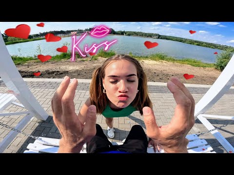 THIS COMPLETELY CRAZY GIRL WANTS ME TO BE HER BOYFRIEND (ParkourPOV Romantic Funny)